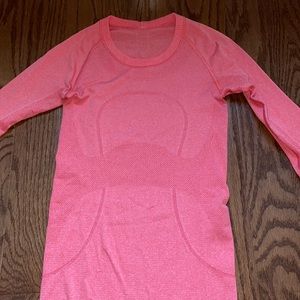 RARE LULULEMON SWIFTY TECH LONG SLEEVE 🍋